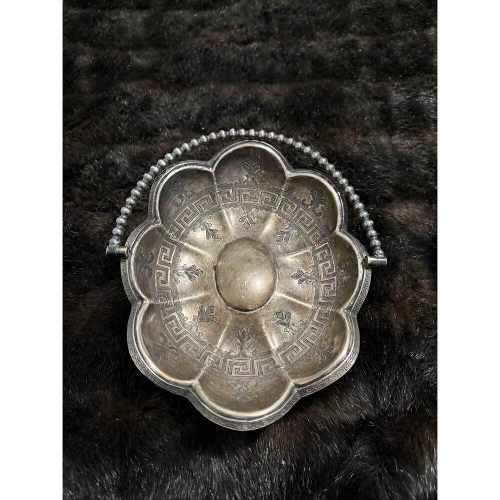 Victorian Bancroft, Redfield & Rice Footed Antique Silverplate Basket 7.5x6